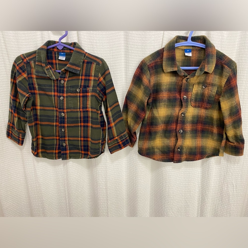 2 Old Navy Toddler Flannels - Size 3